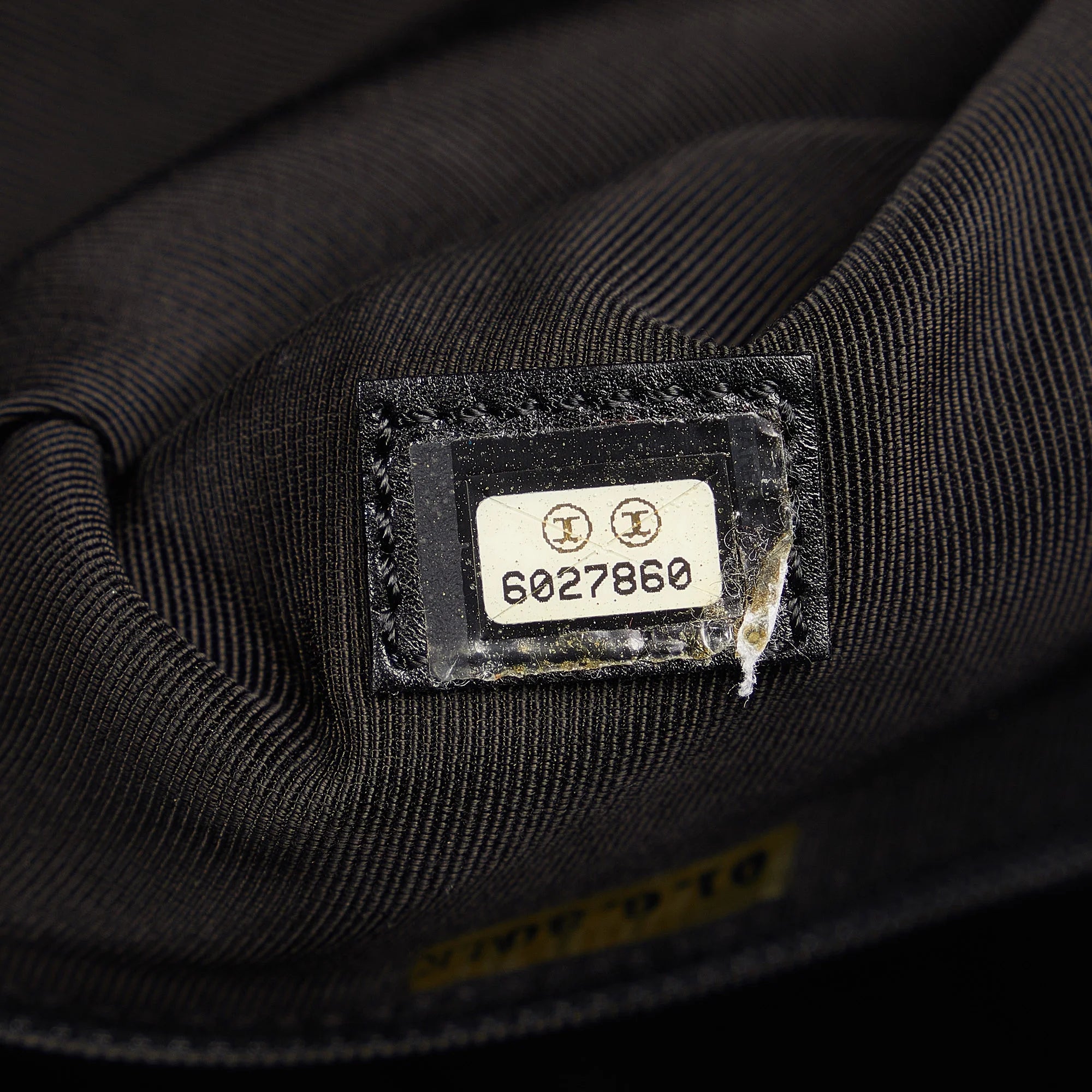 Secondhand Authenticated Chanel CC Tote Lambskin Leather Black Tote Bag Unisex (Good)