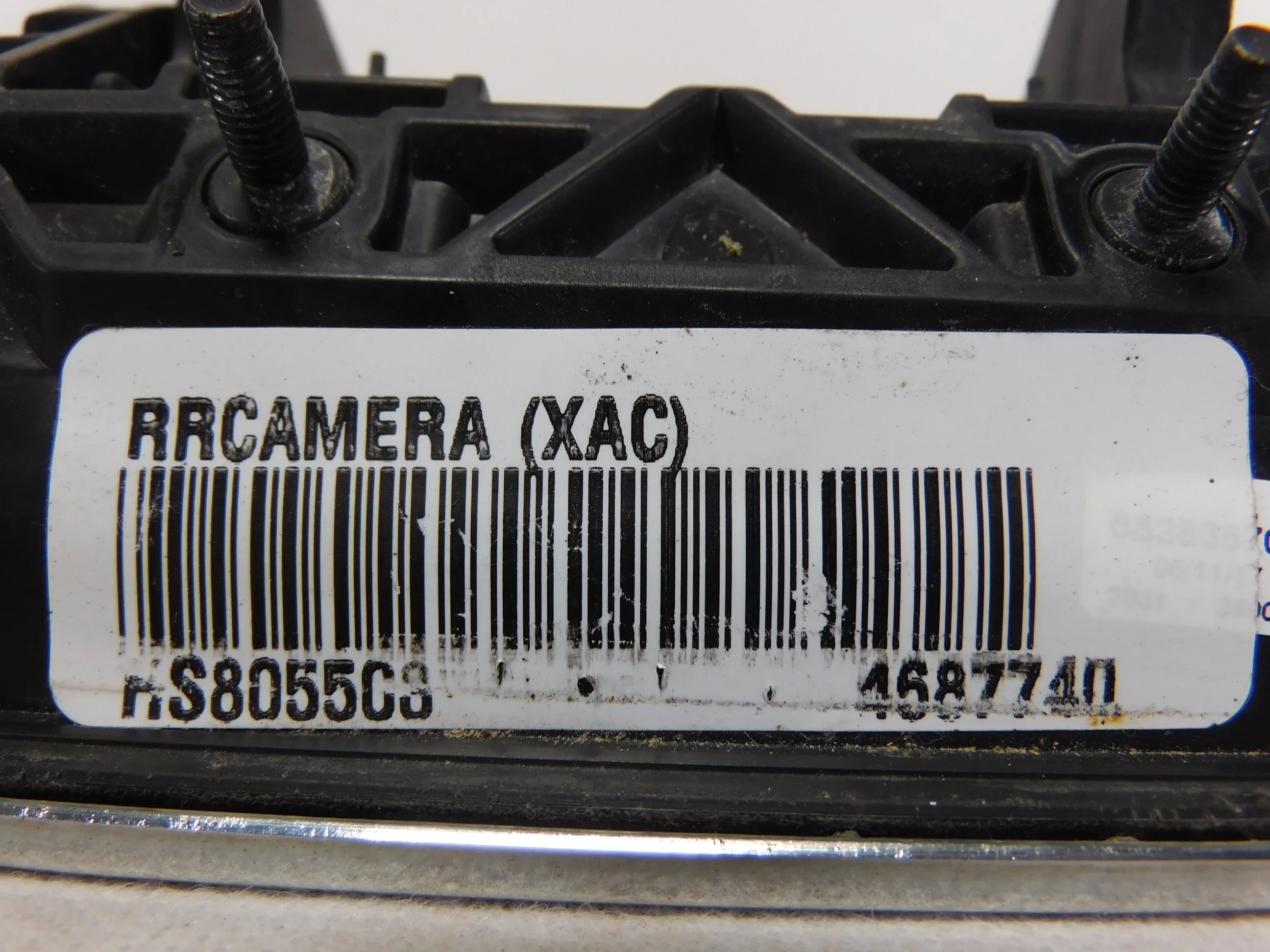 Secondhand 16-22 Dodge Ram 1500 Locking Tailgate Handle w/ Rear View Camera OEM LKQ (Good)