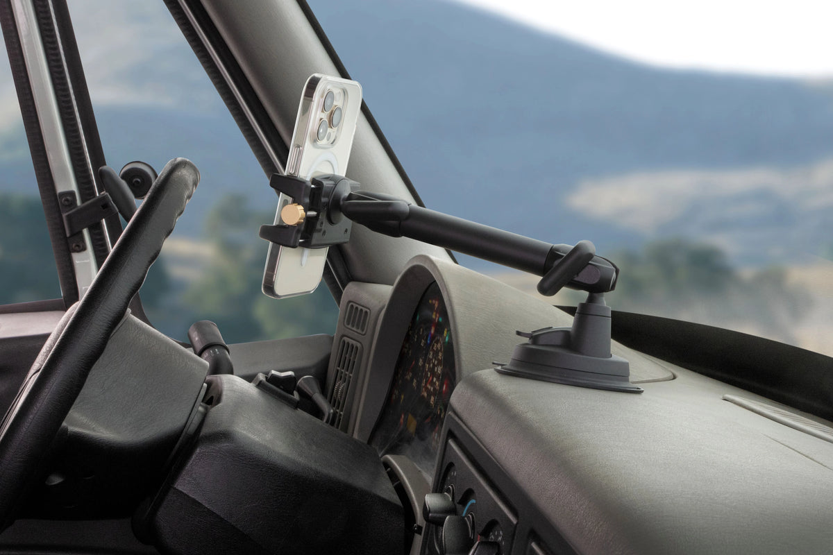 Scosche BMG1WDLHD-VA1 HDGrip XL Heavy Duty Suction Cup Window/Dash Phone Mount Black
