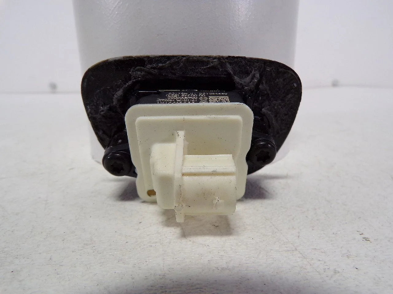 Secondhand 14-18 Jeep Cherokee Rear View Backup Camera OEM LKQ (Good)