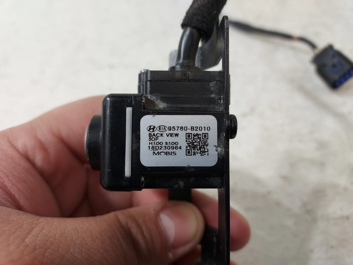 Used 2017-2019 Kia Soul Liftgate Mount Rear View Camera OEM LKQ (Good)