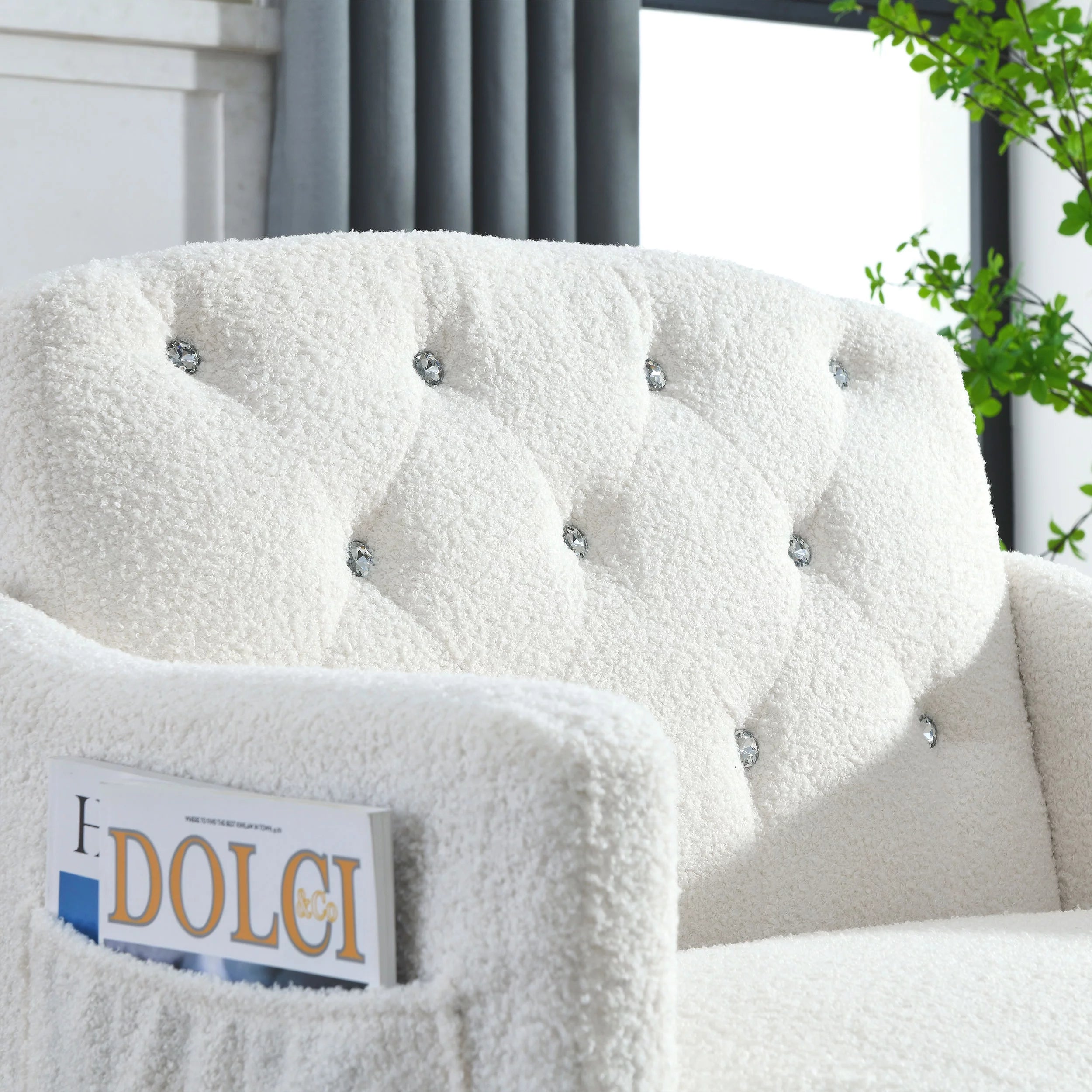 [Video]Welike 30 "W Modern Chesterfield Tufted Upholstered Chair with Deep Buttons, Living Room Chair, Comfortable Armchair, Gold Hardware Legs, Tufted Chair for Reading or Relaxing, WHITE TEDDY