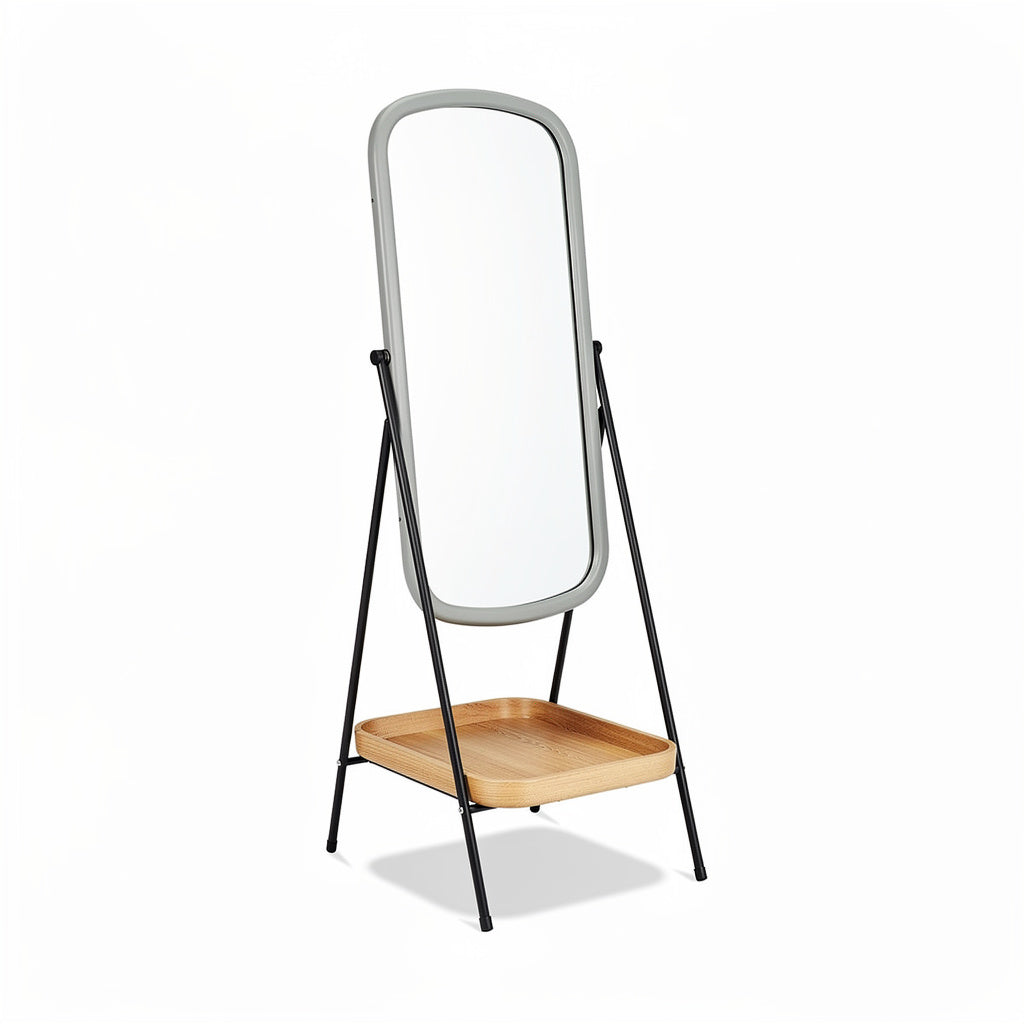 Espejo de cuerpo entero con soporte de metal y base de madera.