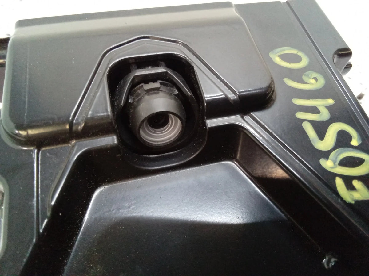 Used 2017 Toyota Prius Front Windshield Lane Departure Warning Camera 8646C-47031 OEM (Good)