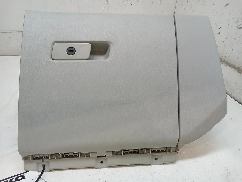 Secondhand 17 Jeep Renegade Glove Box OEM (Good)