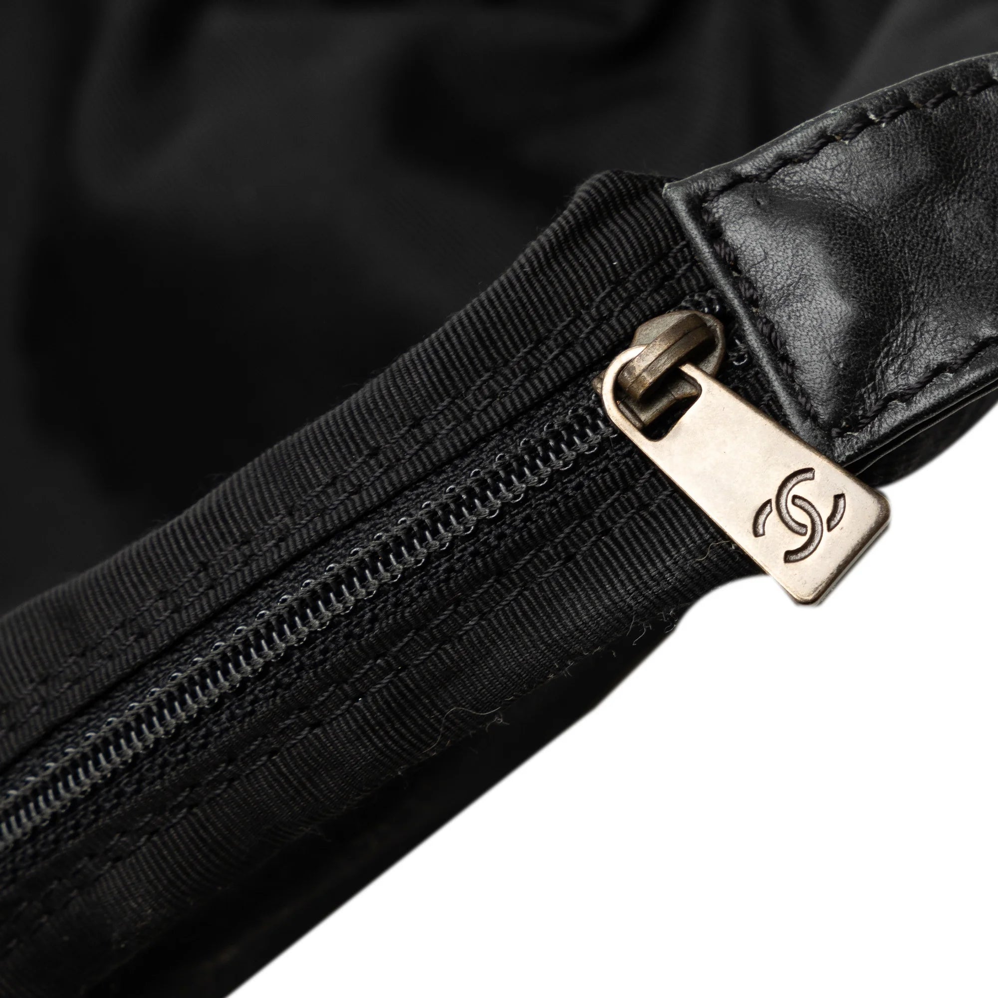 Used Authenticated Chanel CC Wild Stitch Handbag Lambskin Leather Black Top HandleBag Unisex (Good)