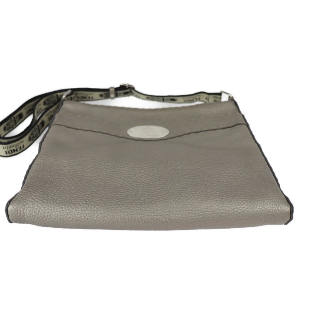 Secondhand FENDI Fendi Selleria Shoulder Bag 8BT109 Leather Bronze Silver Metal Fittings Diagonal Hanging (Good)
