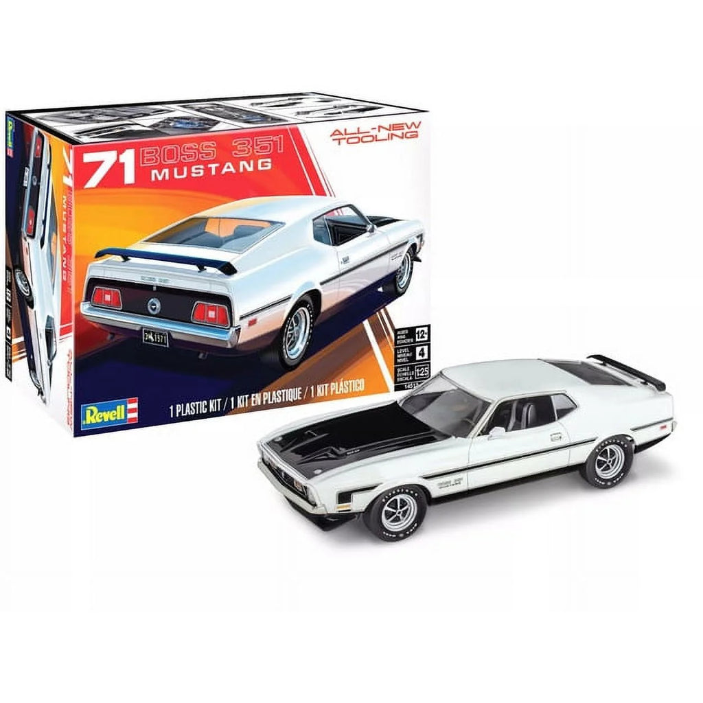Revell  1-25 Scale Level 4 Model Car Kit for 1971 Ford Mustang Boss 351