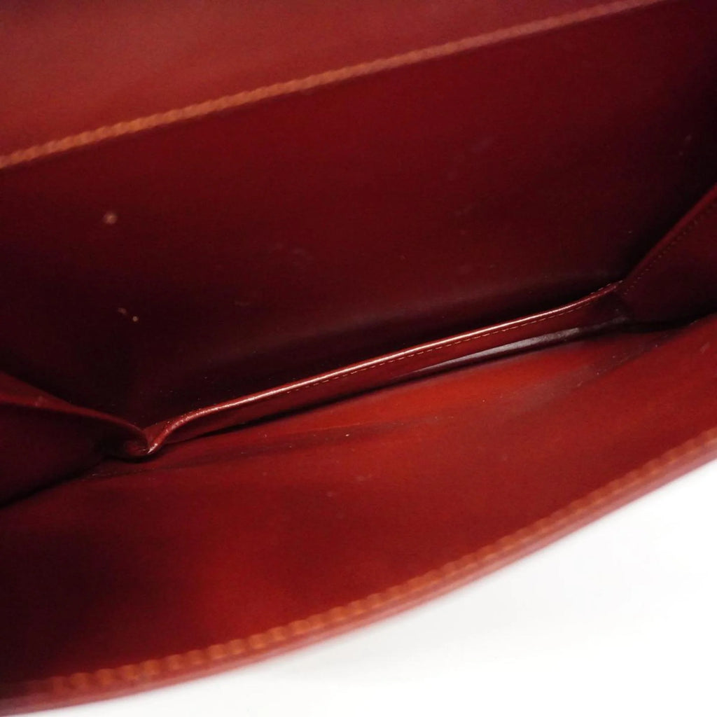 Previously Owned Cartier Shoulder Bag Must Leather Bordeaux For Her (Good)