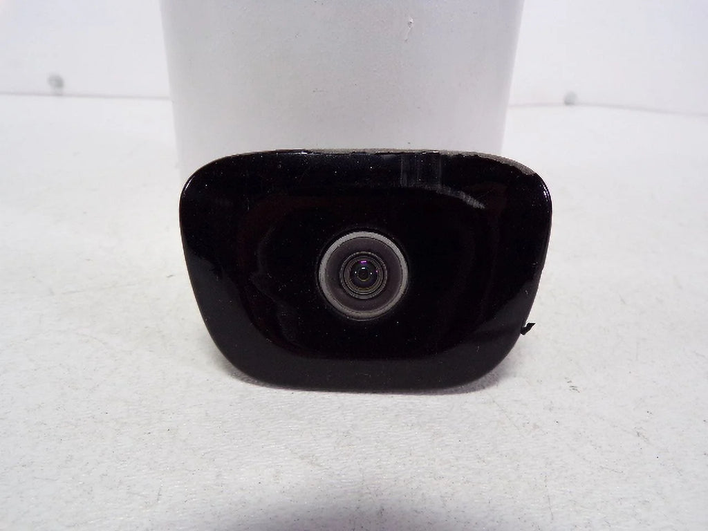 Secondhand 14-18 Jeep Cherokee Rear View Backup Camera OEM LKQ (Good)