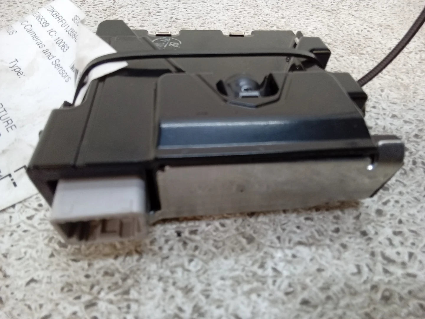 Secondhand 2018 Toyota Prius Front Windshield Lane Departure Warning Camera 8646C-47032 OEM (Good)