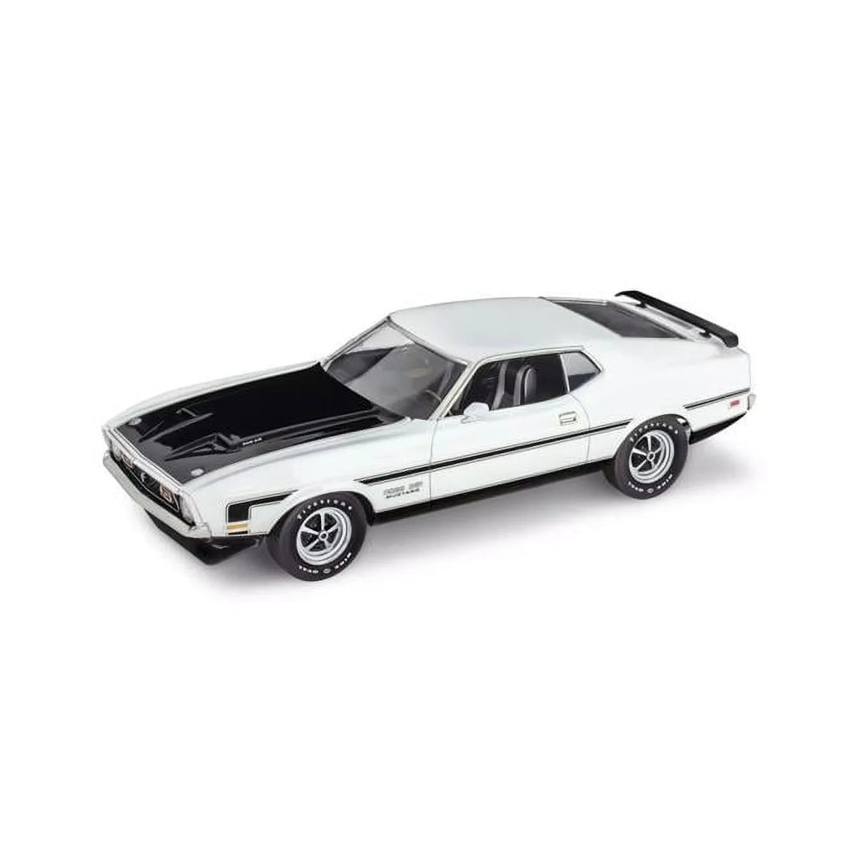 Revell  1-25 Scale Level 4 Model Car Kit for 1971 Ford Mustang Boss 351