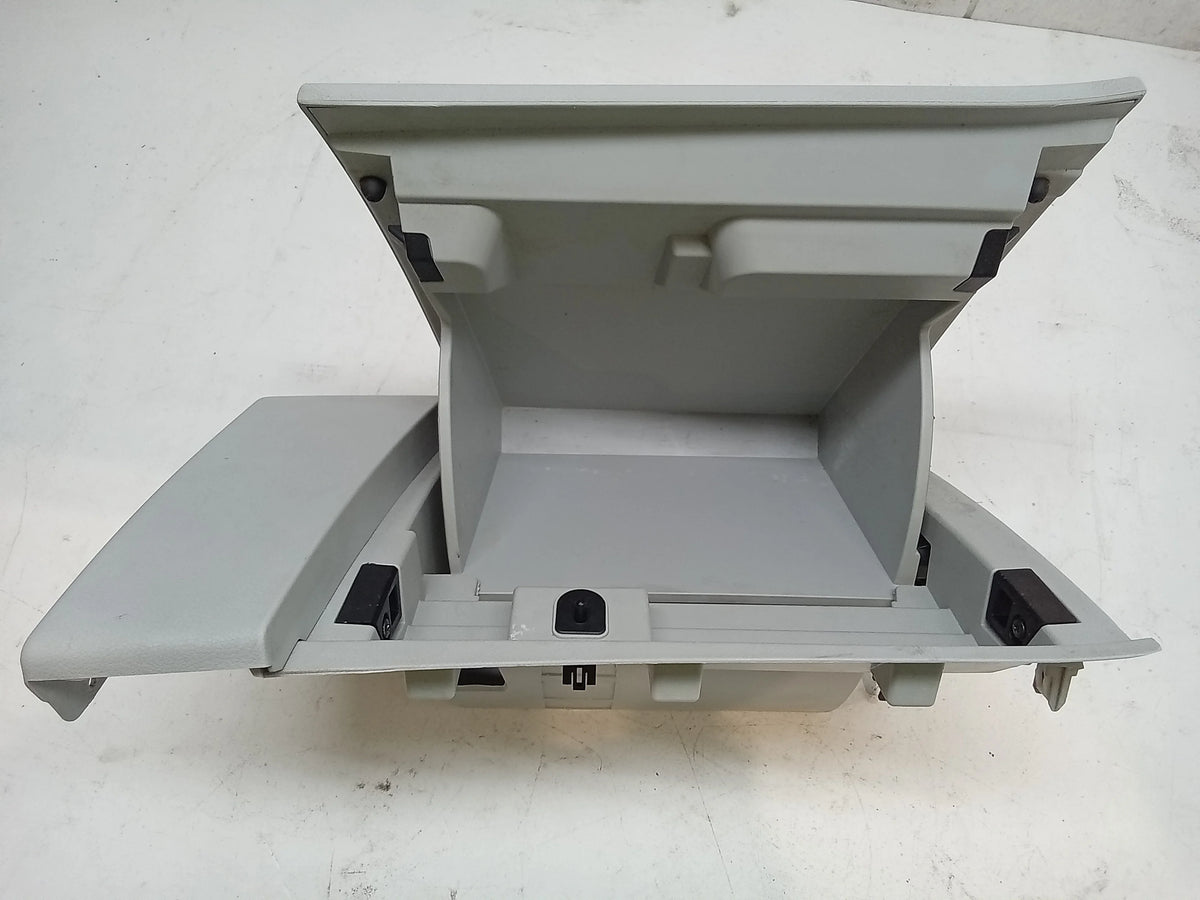 Secondhand 17 Jeep Renegade Glove Box OEM (Good)